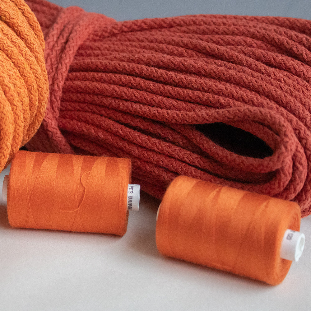 Thread Orange Dark 1000m. Unipoly