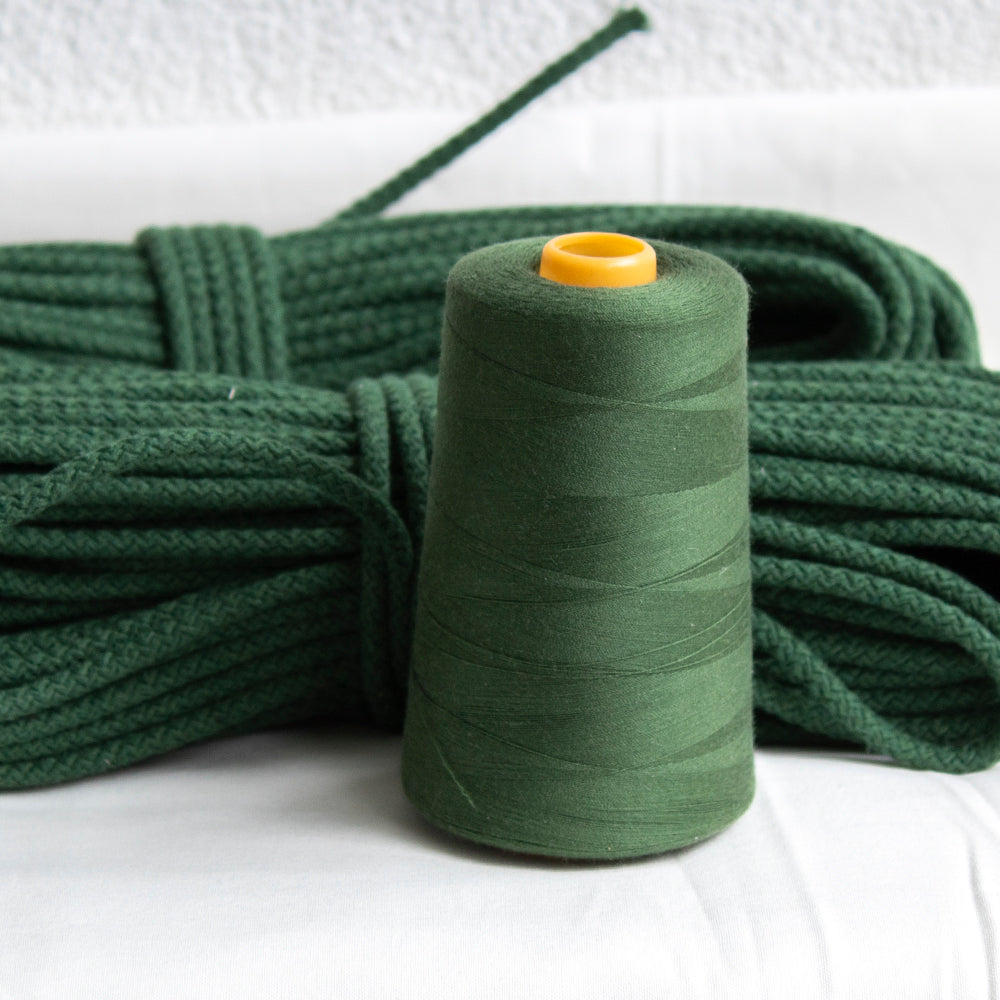 Thread GREEN GRASS 4500 meters