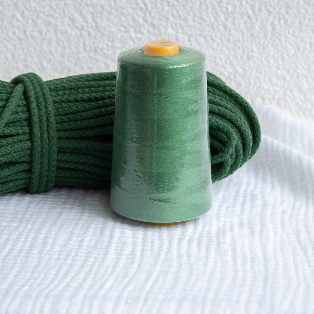Thread GREEN GRASS 4500 meters