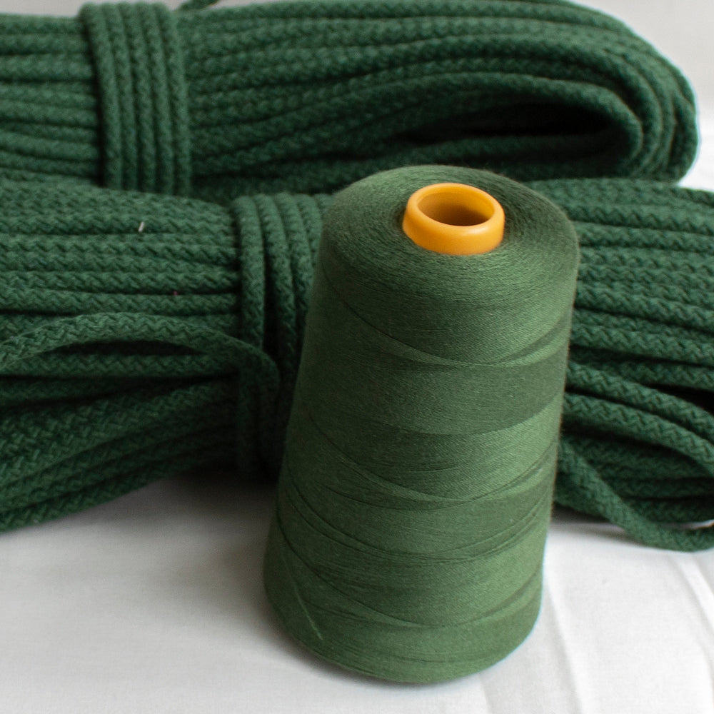 Thread GREEN GRASS 4500 meters