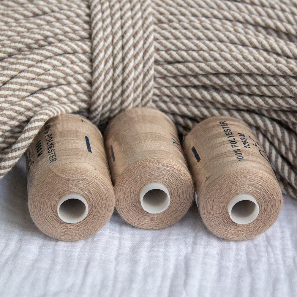 Thread LATTE 1000 meters