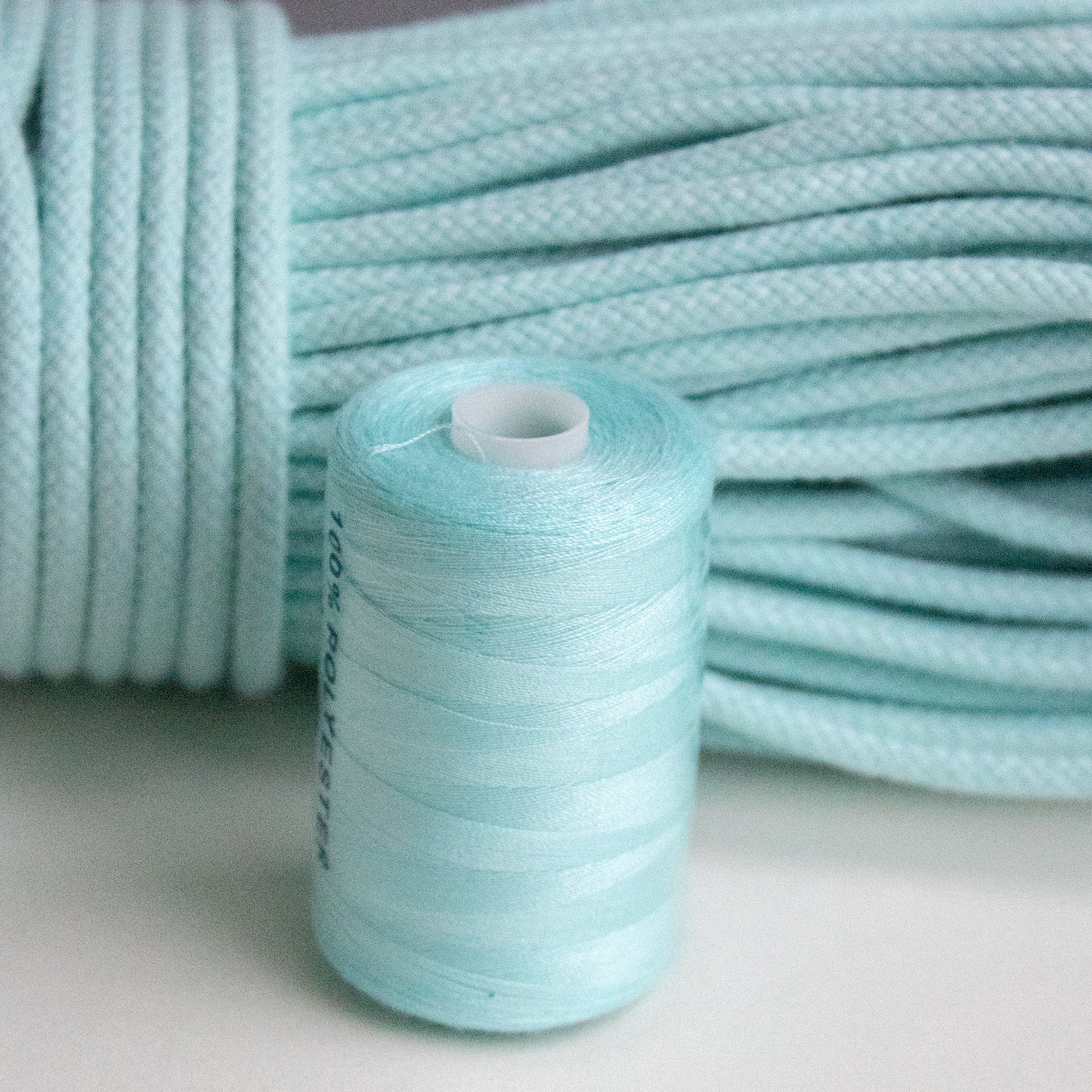 Thread MINT  1000 meters