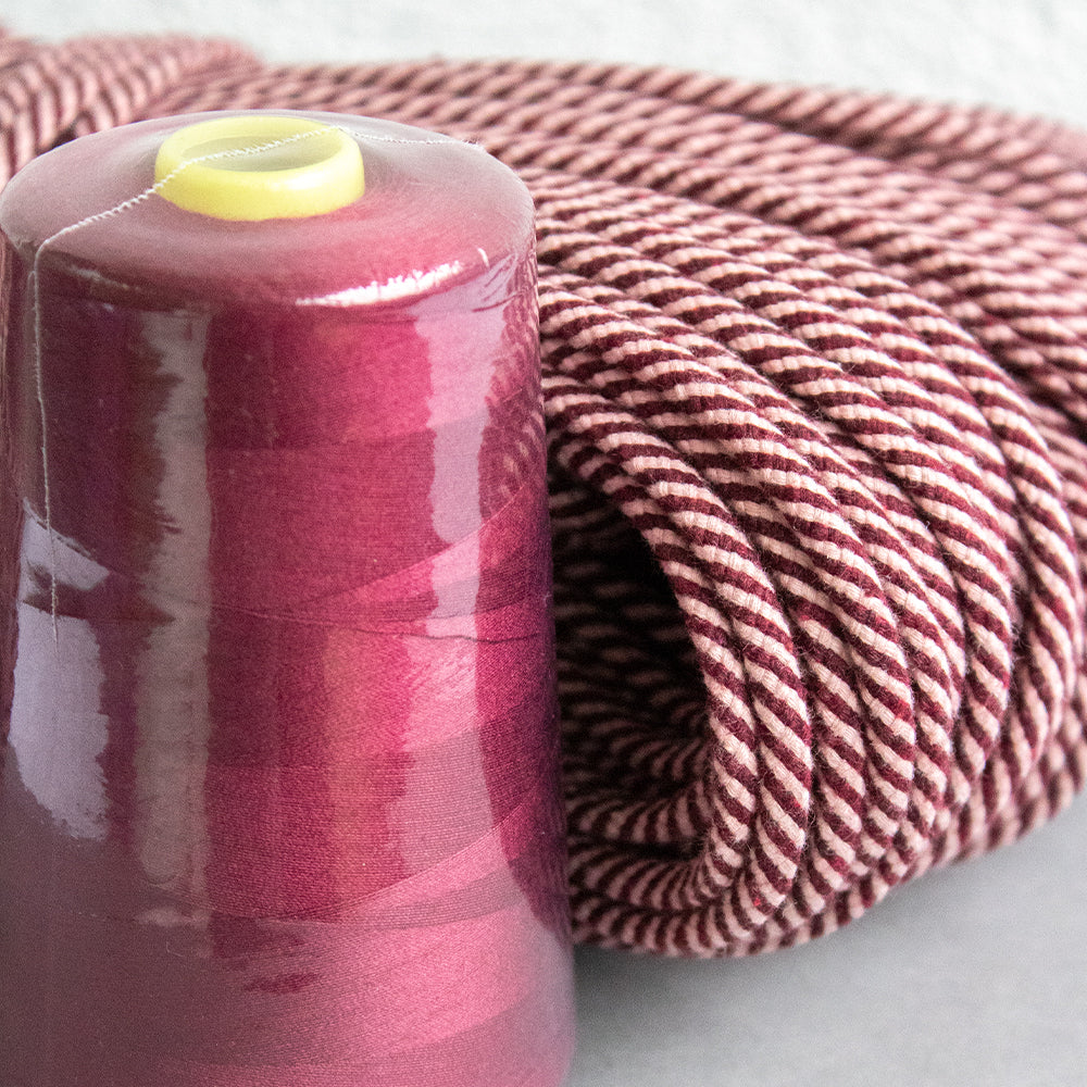 Thread MAROON 4500 meters