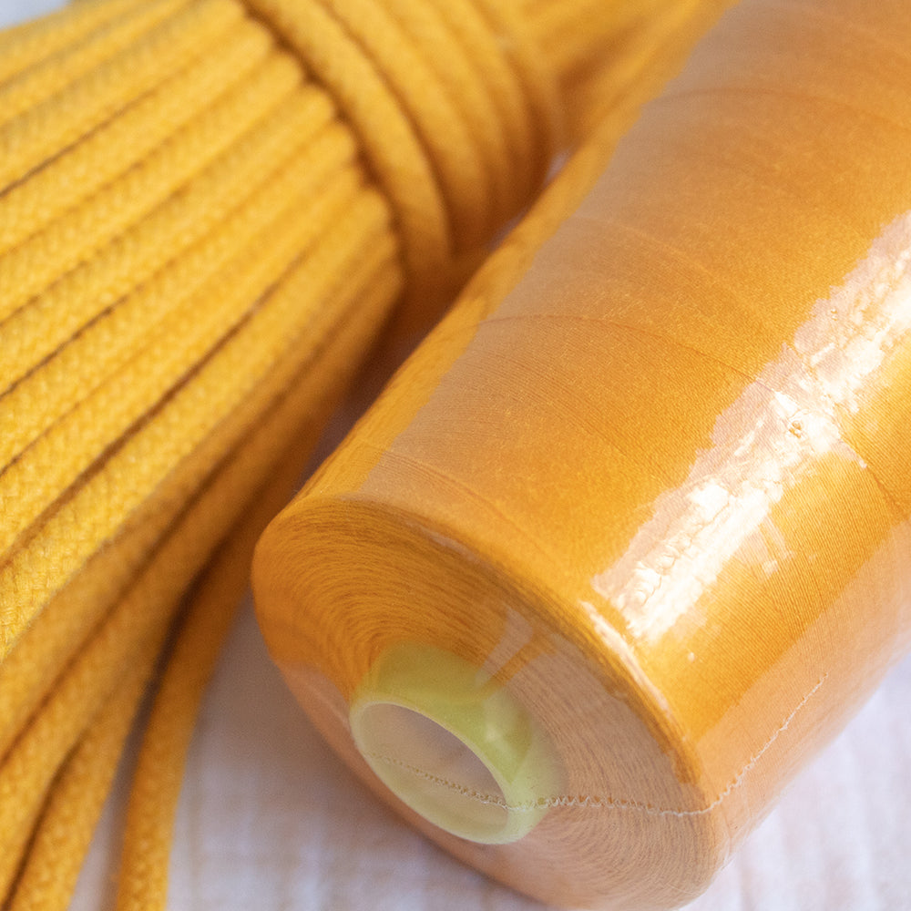 Thread YELLOW 4500 meters